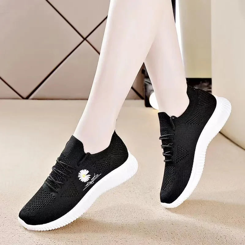 New Spring and Summer Women's Fly-Knit Sneakers / Fashionable All-Match Running Shoes