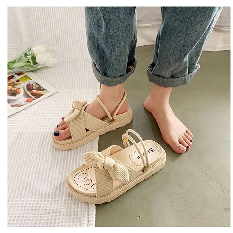 New Style Fairy Style Lady Summer Slippers Thick Platform Flat Sandals with Butterfly-Knot Summer Flip Flops Sandals