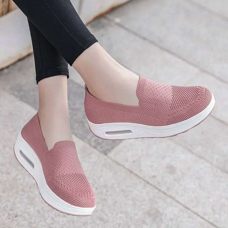 Women Walking Shoes / Flat Shoes / Slip-On Light Air Cushion Mesh Up Stretch Sneakers